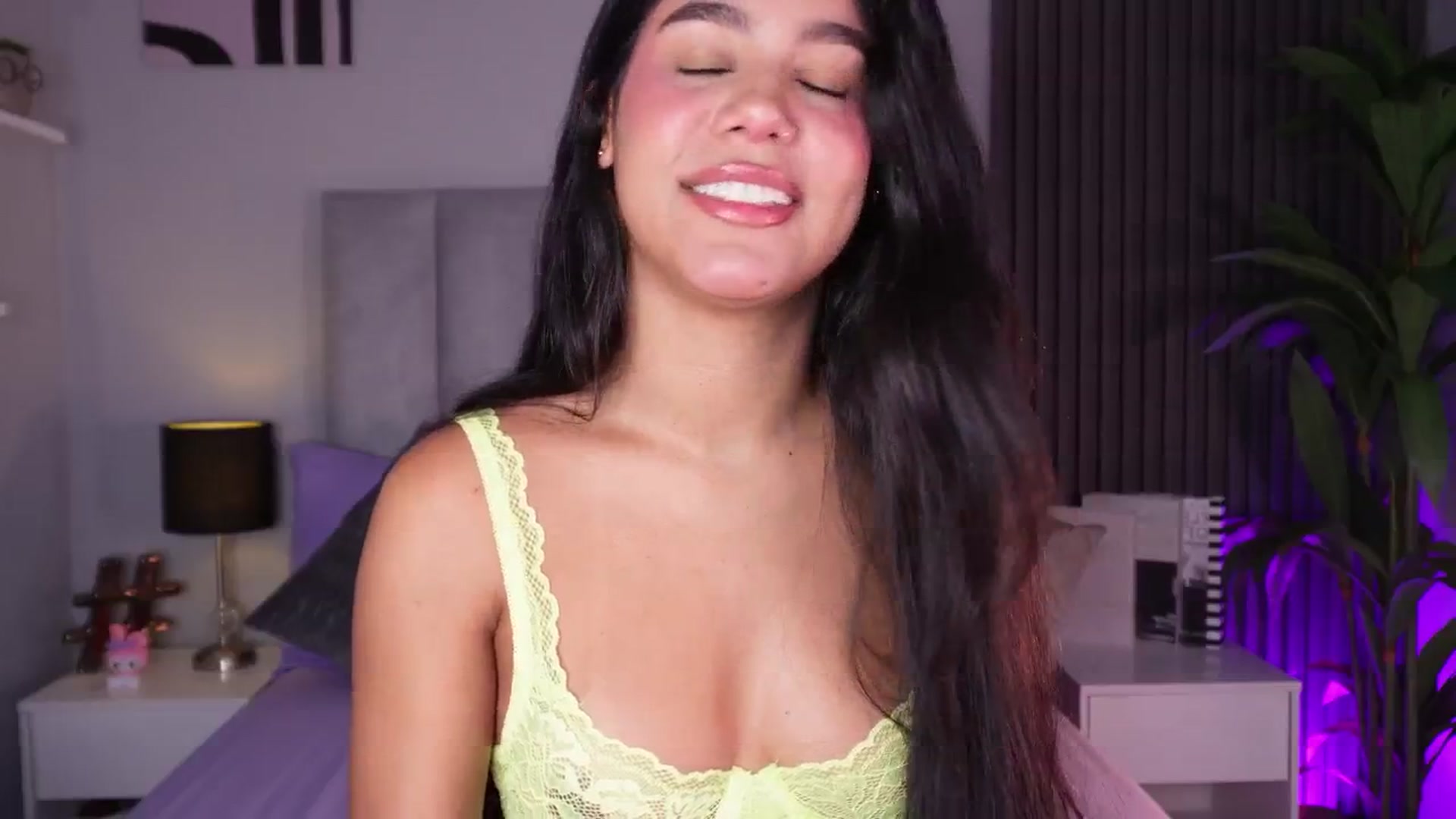 Gallery image thumbnail from Mia_gabbaai's myfreecams stream on, 04/17/2026, 14:23 image 9 of 20