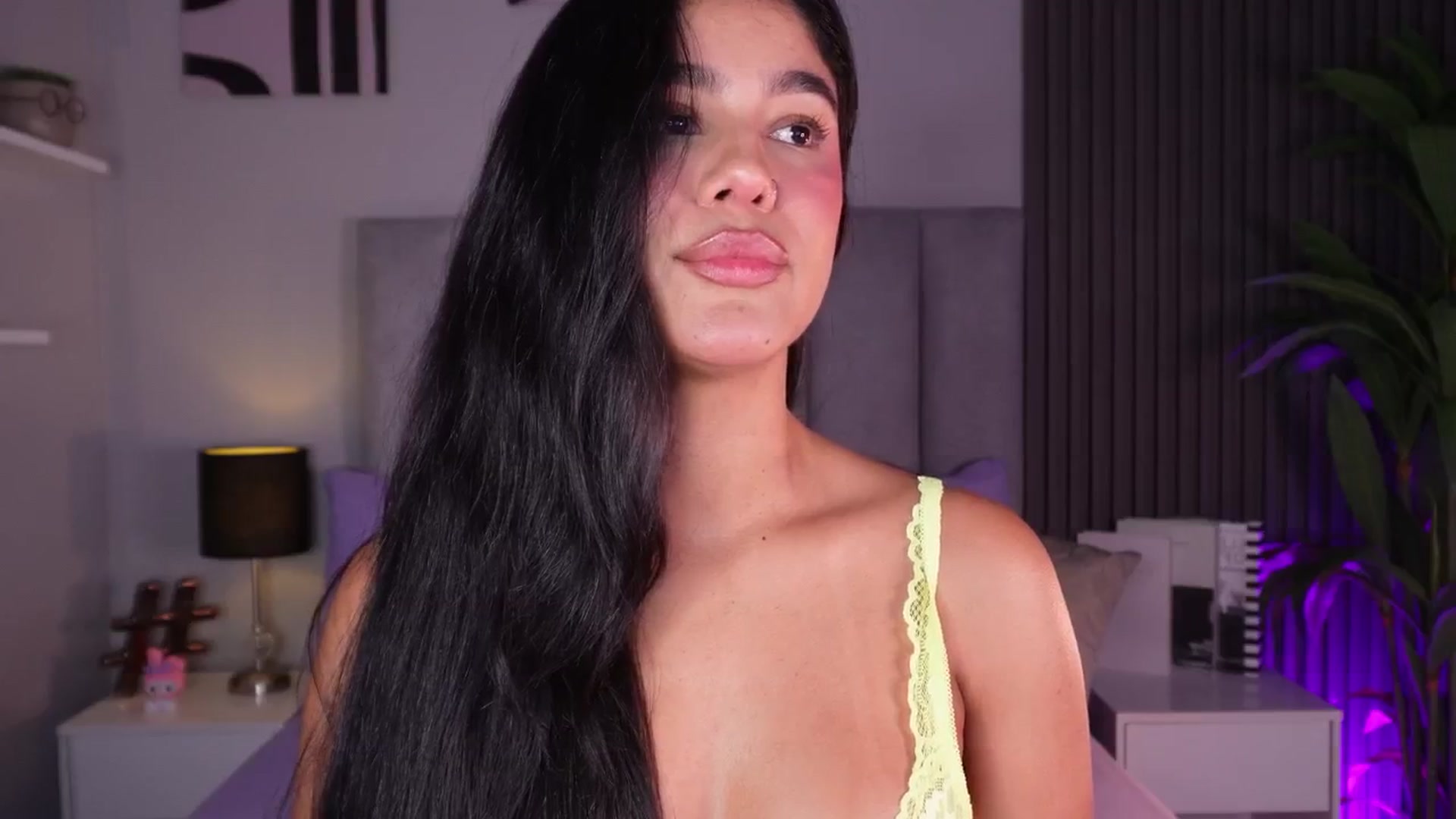 Gallery image thumbnail from Mia_gabbaai's myfreecams stream on, 04/17/2026, 14:23 image 15 of 20