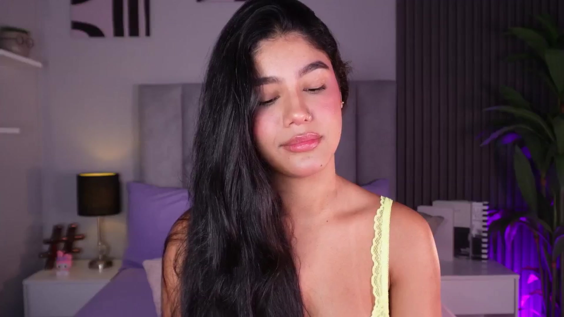 Gallery image thumbnail from Mia_gabbaai's myfreecams stream on, 04/17/2026, 15:16 image 13 of 20