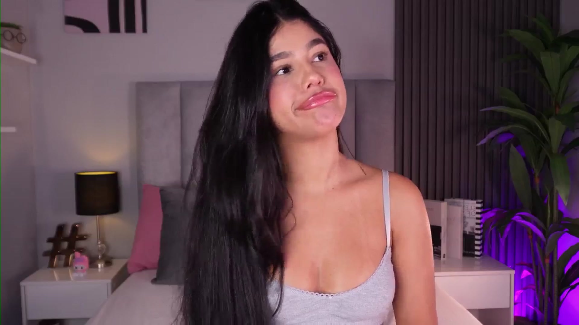 Gallery image thumbnail from Mia_gabbaai's myfreecams stream on, 04/18/2026, 13:29 image 20 of 20
