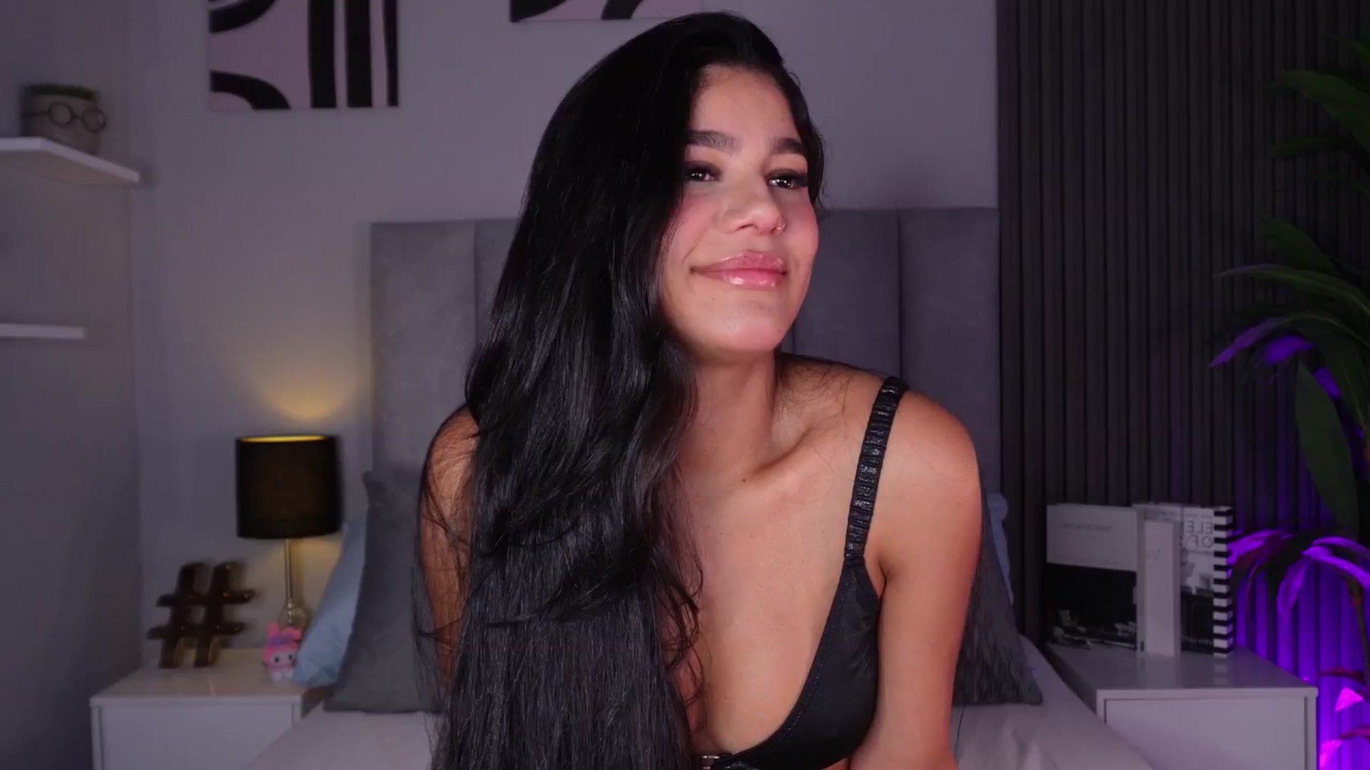 Gallery image thumbnail from Mia_gabbaai's myfreecams stream on, 04/22/2026, 13:54 image 5 of 20