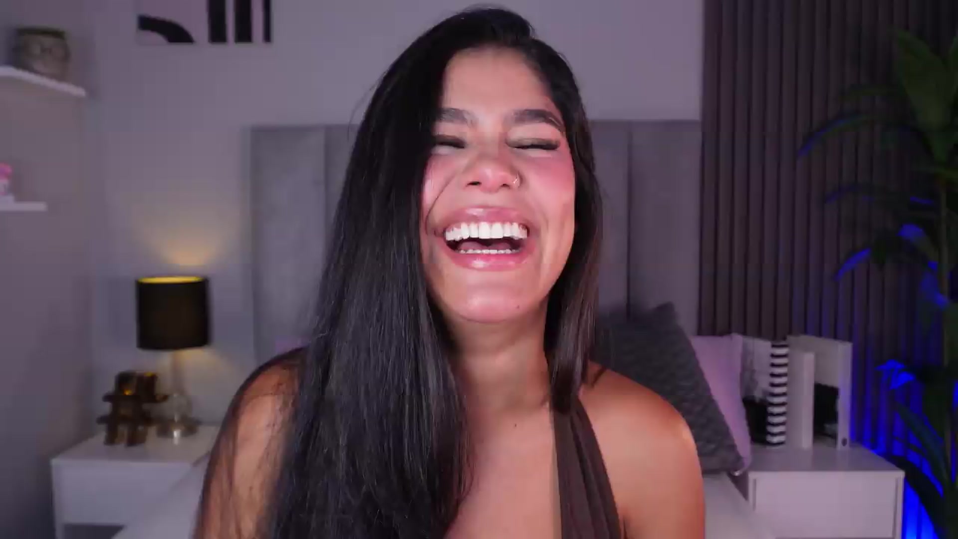 Gallery image thumbnail from Mia_gabbaai's myfreecams stream on, 06/07/2026, 13:55 image 14 of 20