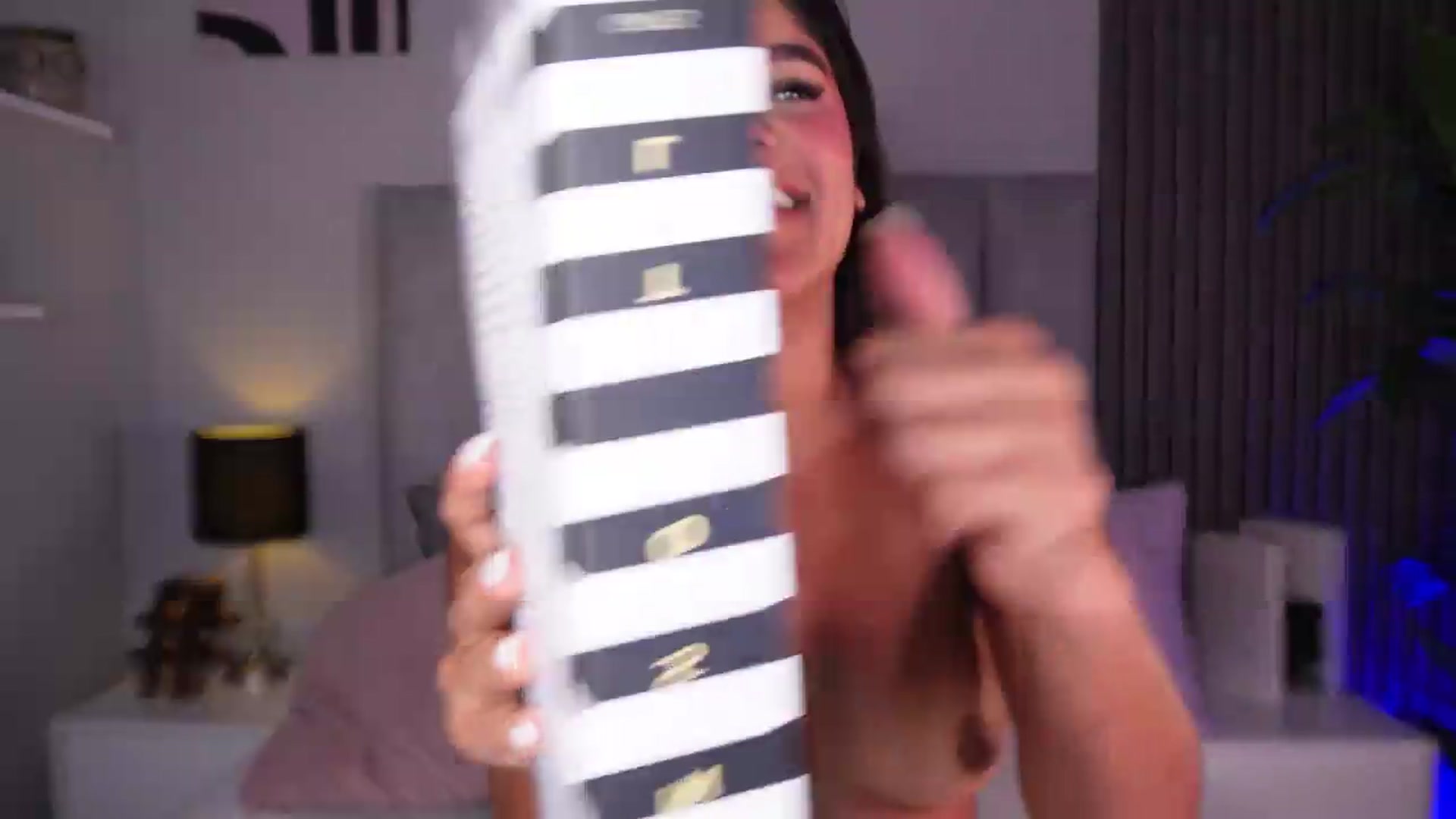 Gallery image thumbnail from Mia_gabbaai's myfreecams stream on, 06/07/2026, 18:34 image 11 of 20