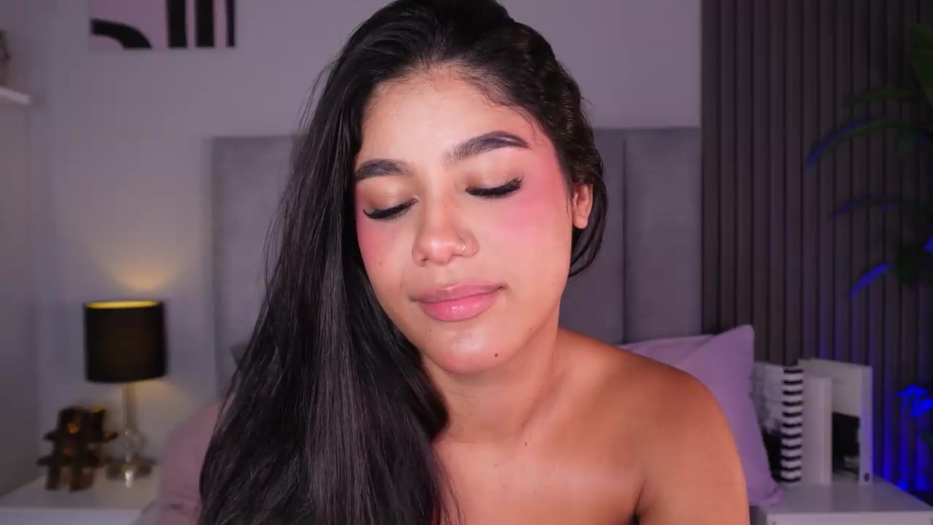 Gallery image thumbnail from Mia_gabbaai's myfreecams stream on, 06/07/2026, 18:34 image 4 of 20