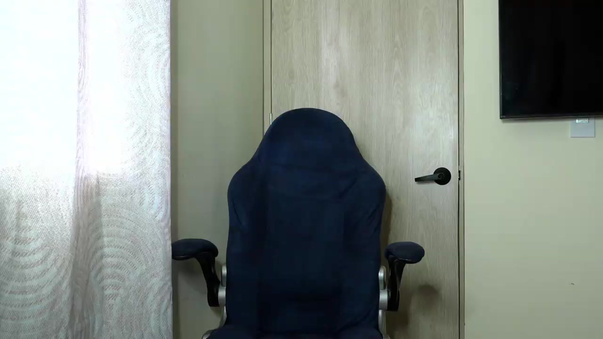 Gallery image thumbnail from Mia_hott_'s myfreecams stream on, 05/24/2026, 19:39 image 1 of 20