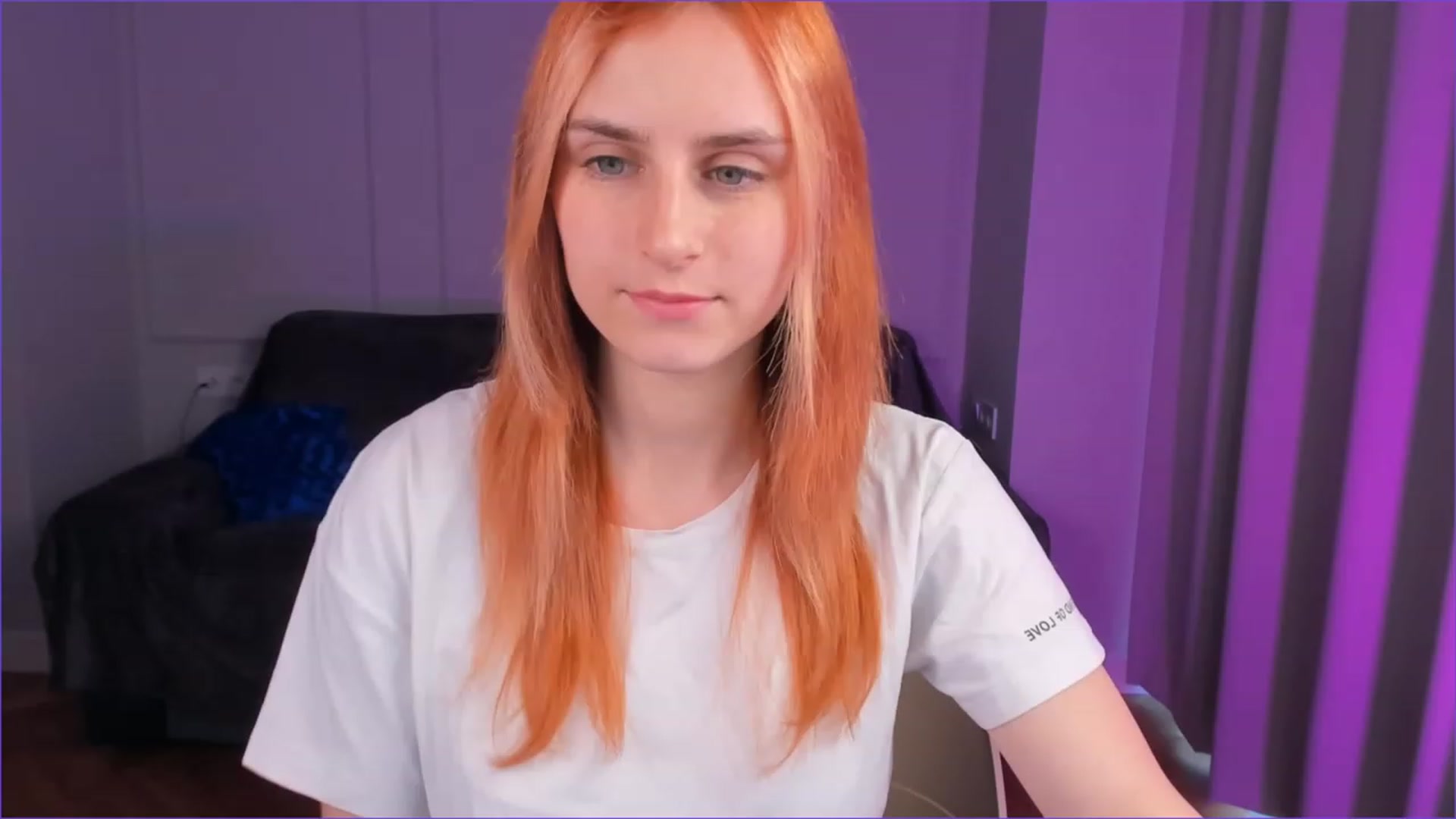 Gallery image thumbnail from Mia_lunaaa's myfreecams stream on, 11/27/2022, 09:03 image 15 of 20