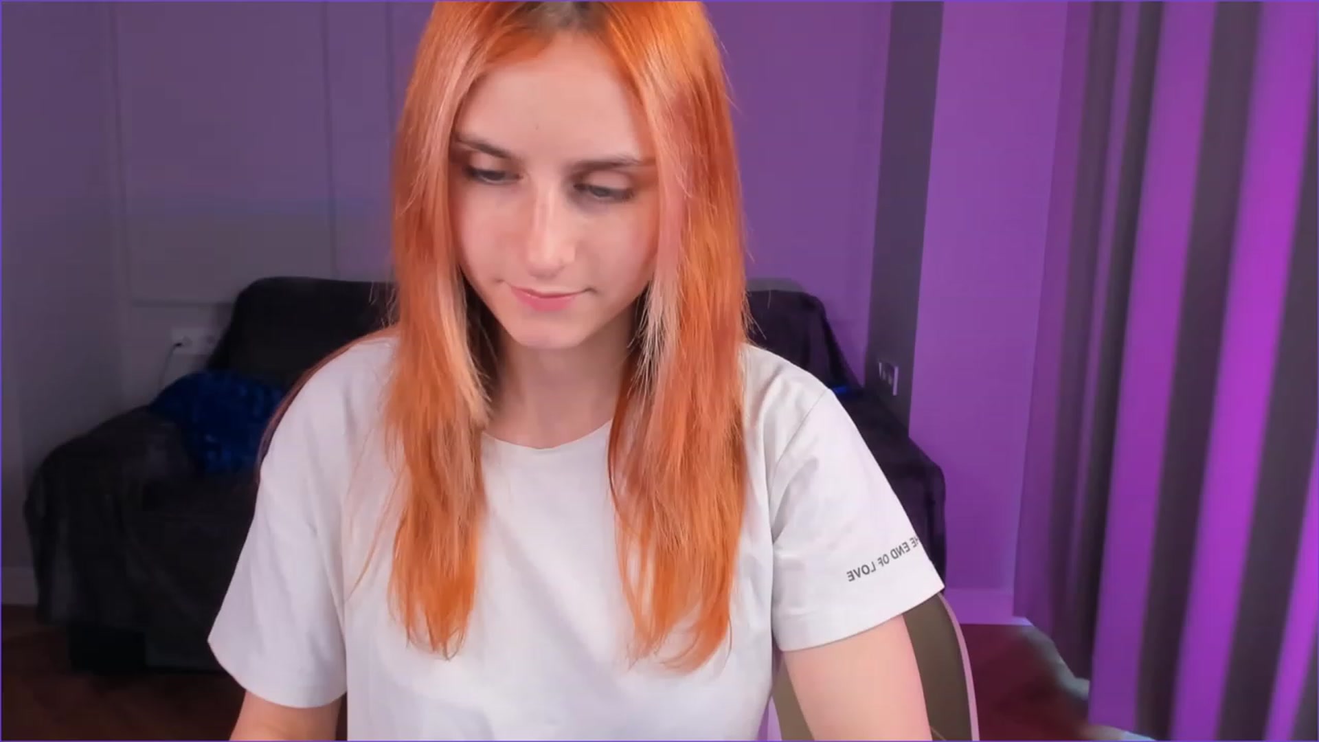 Gallery image thumbnail from Mia_lunaaa's myfreecams stream on, 11/27/2022, 12:59 image 18 of 20