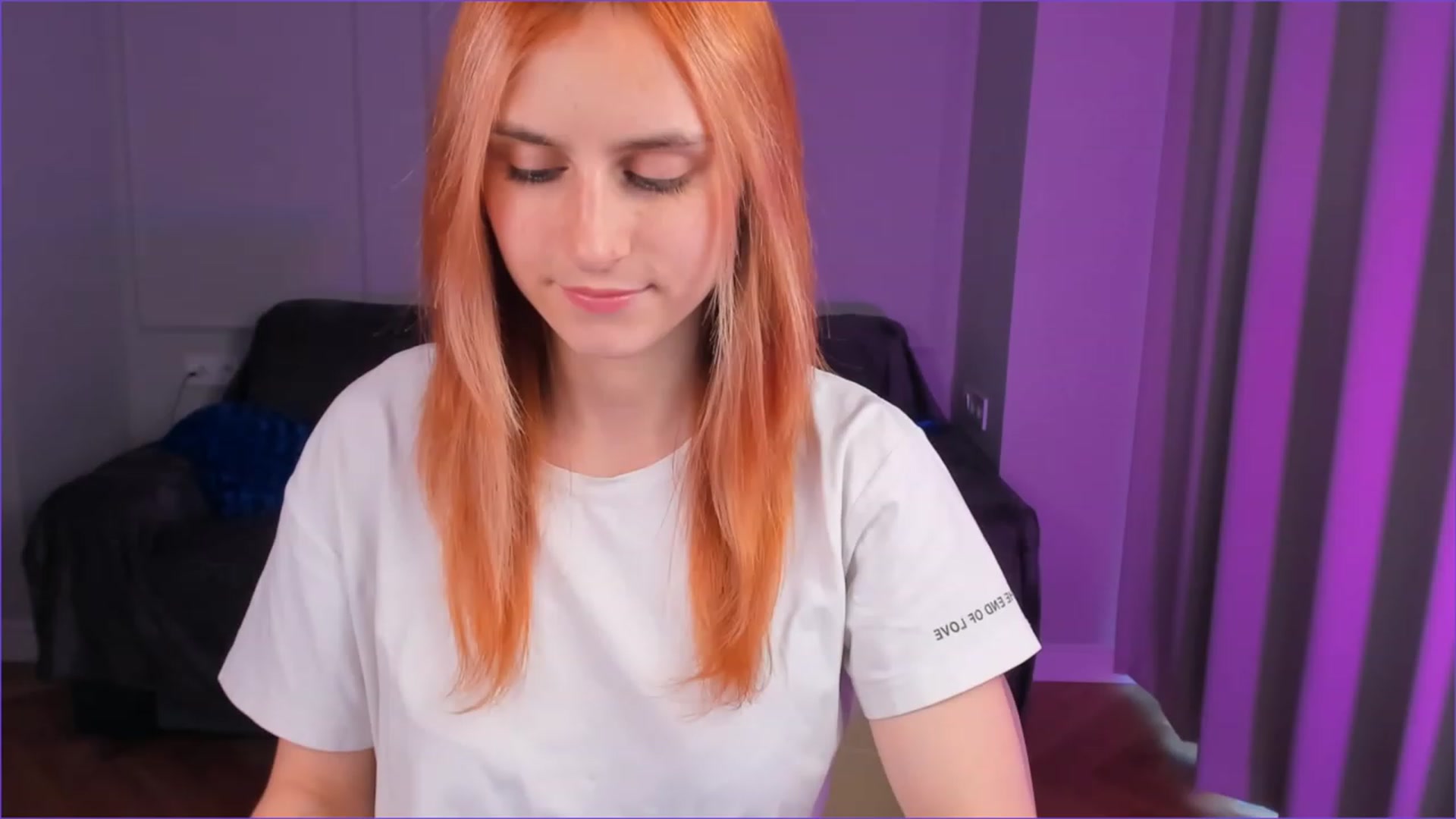 Gallery image thumbnail from Mia_lunaaa's myfreecams stream on, 11/27/2022, 12:59 image 3 of 20