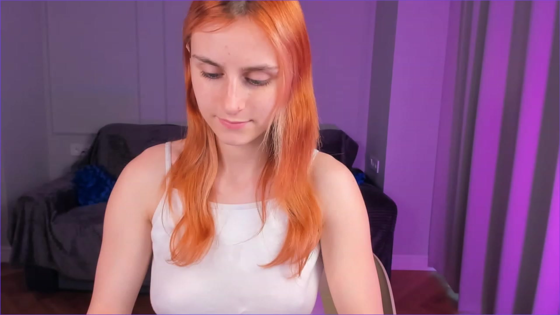Gallery image thumbnail from Mia_lunaaa's myfreecams stream on, 11/28/2022, 12:50 image 19 of 20