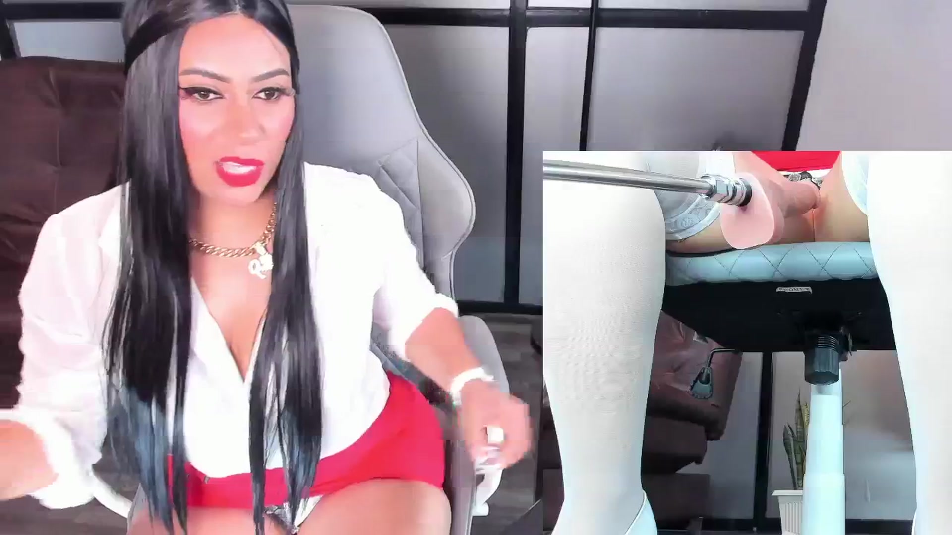 Gallery image thumbnail from Mia_secretwif's myfreecams stream on, 06/10/2024, 13:22 image 5 of 20