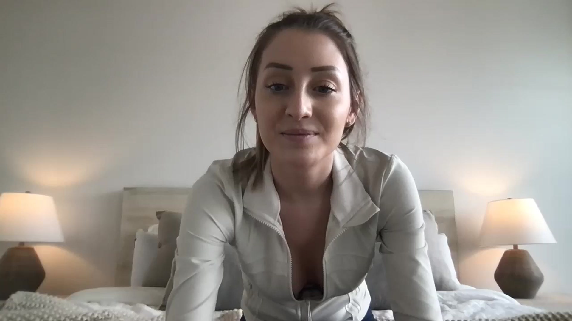 Gallery image thumbnail from Mia_xx's myfreecams stream on, 02/16/2024, 21:12 image 3 of 20