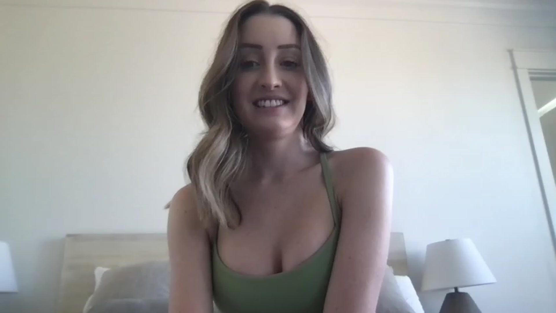 Gallery image thumbnail from Mia_xx's myfreecams stream on, 03/01/2024, 20:39 image 3 of 20