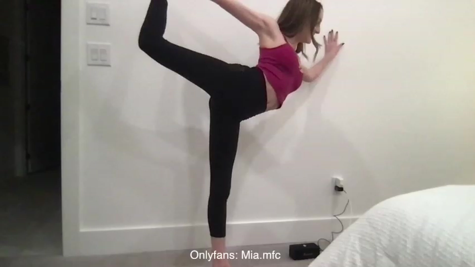 Gallery image thumbnail from Mia_xx's myfreecams stream on, 03/09/2024, 03:31 image 7 of 20