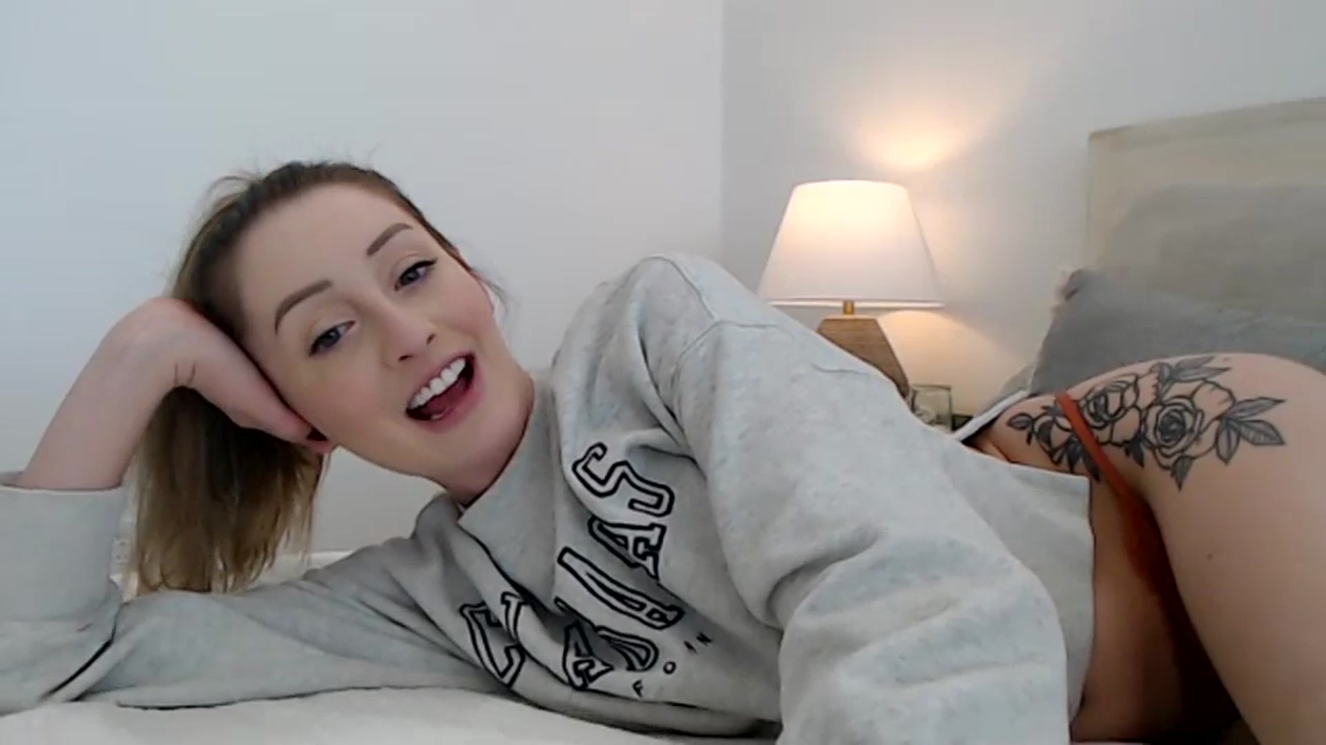 Gallery image thumbnail from Mia_xx's myfreecams stream on, 03/22/2024, 18:19 image 16 of 20