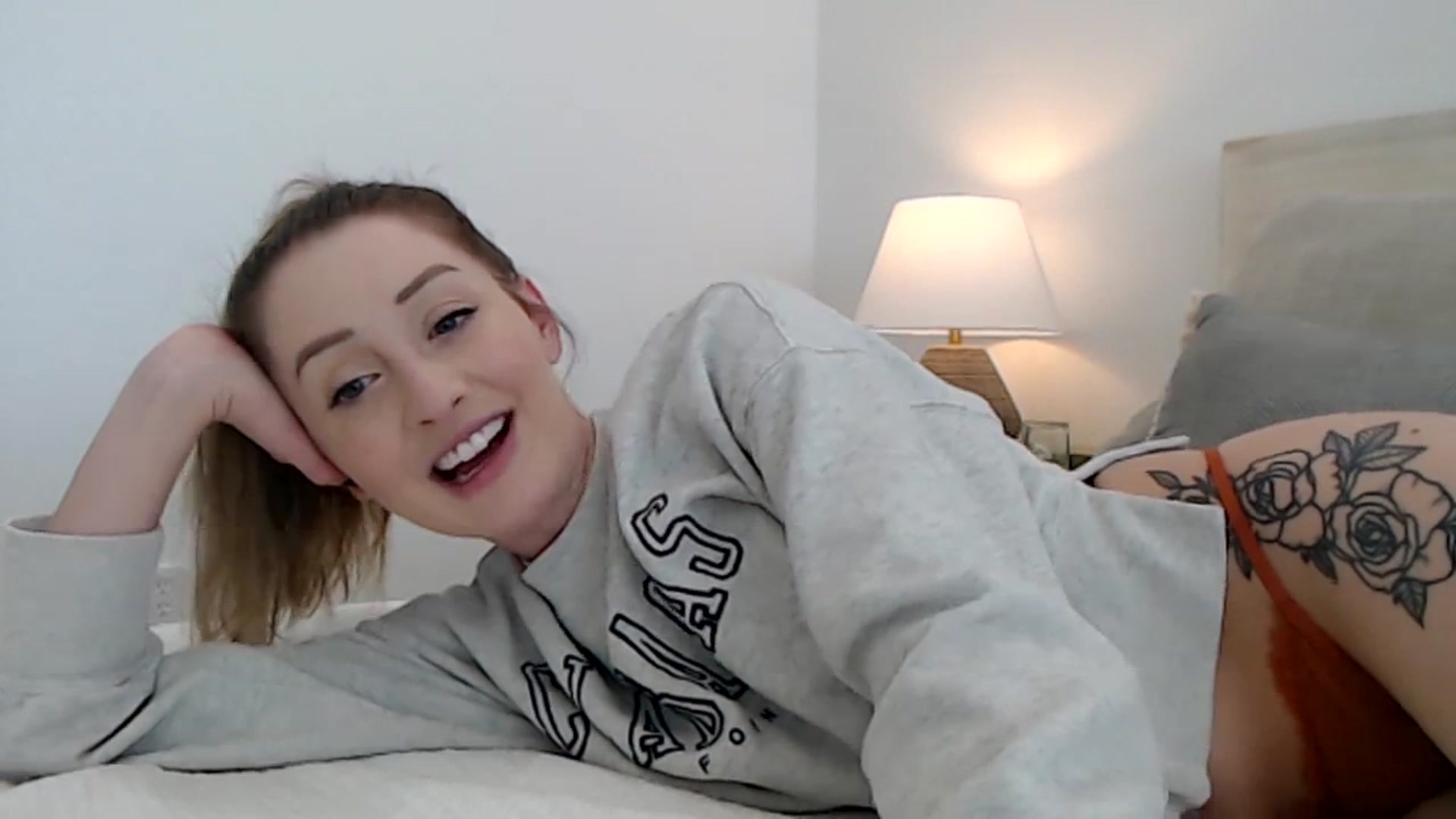 Gallery image thumbnail from Mia_xx's myfreecams stream on, 03/22/2024, 18:19 image 17 of 20