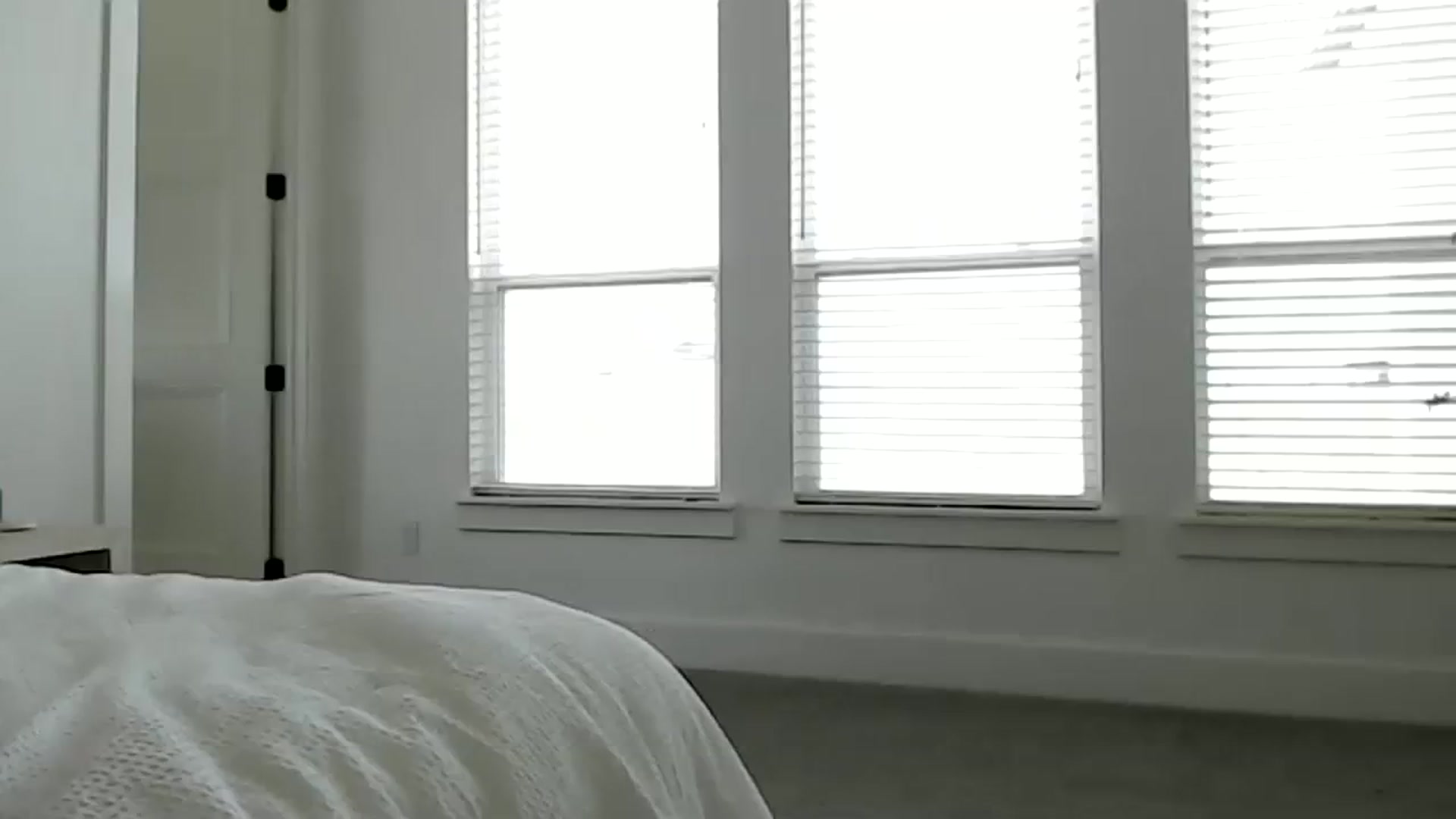 Gallery image thumbnail from Mia_xx's myfreecams stream on, 03/23/2024, 19:37 image 1 of 20