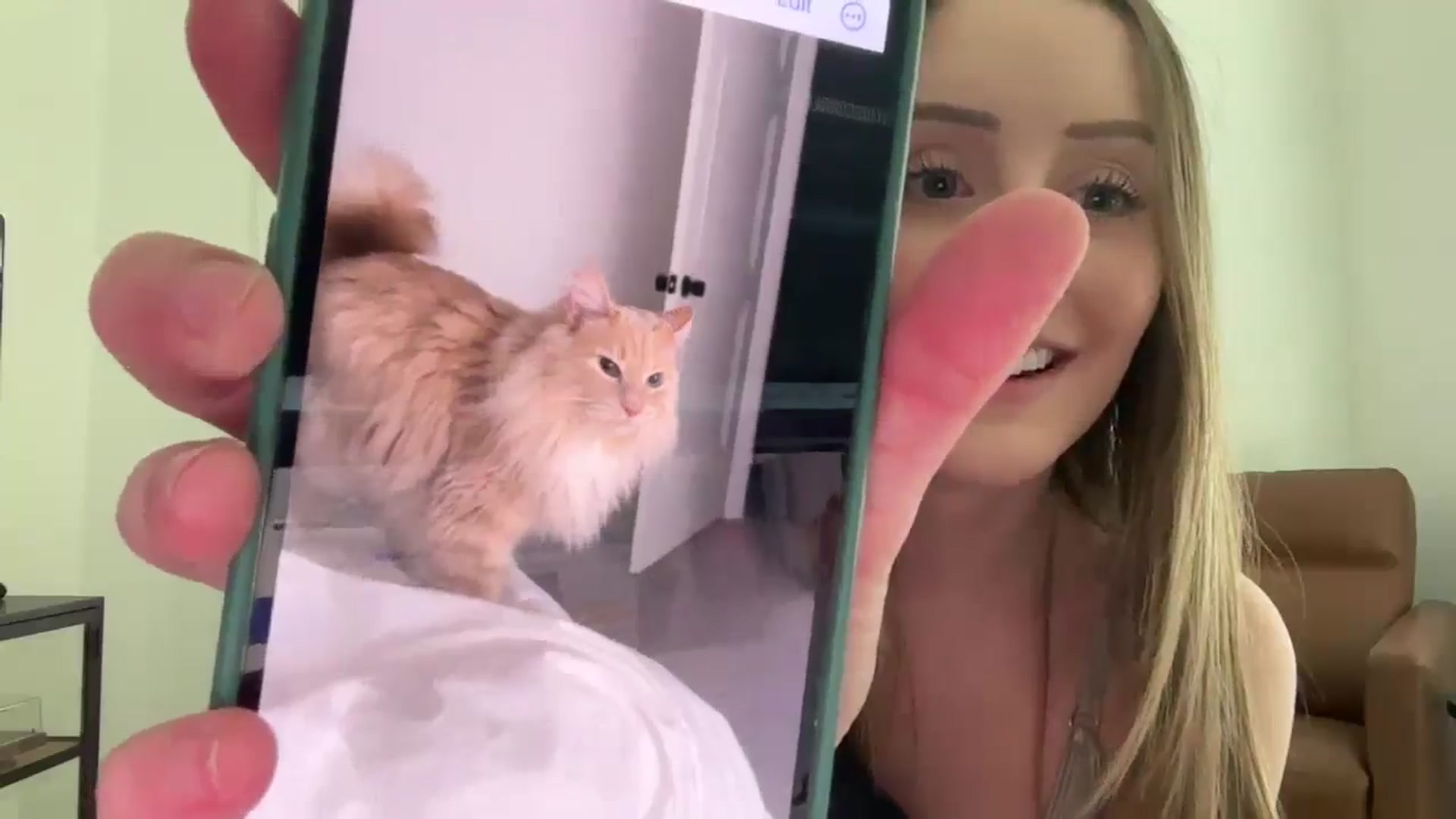 Gallery image thumbnail from Mia_xx's myfreecams stream on, 05/21/2024, 20:24 image 4 of 20