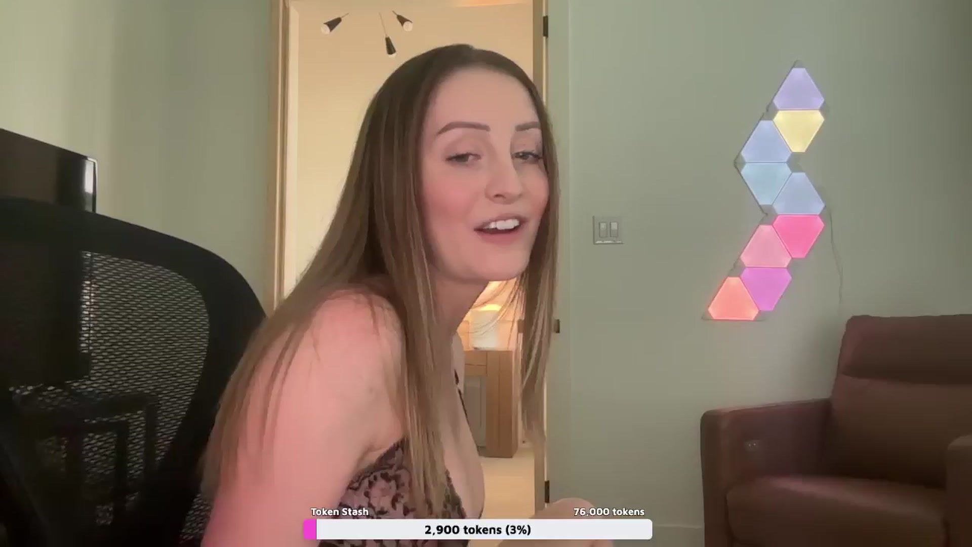 Gallery image thumbnail from Mia_xx's myfreecams stream on, 06/16/2024, 01:46 image 8 of 20