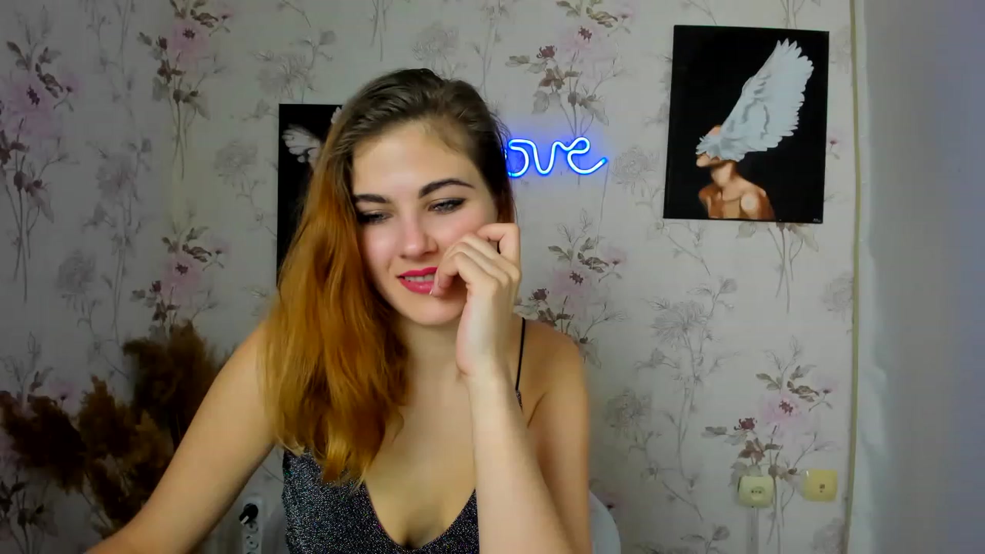 Gallery image thumbnail from MiaaScott's myfreecams stream on, 03/03/2023, 10:50 image 17 of 20