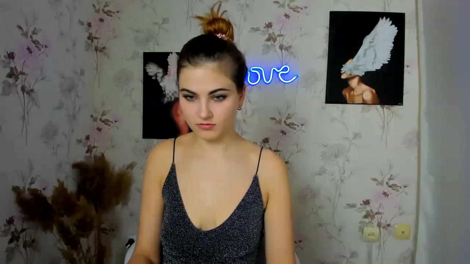 Gallery image thumbnail from MiaaScott's myfreecams stream on, 03/03/2023, 13:00 image 15 of 20
