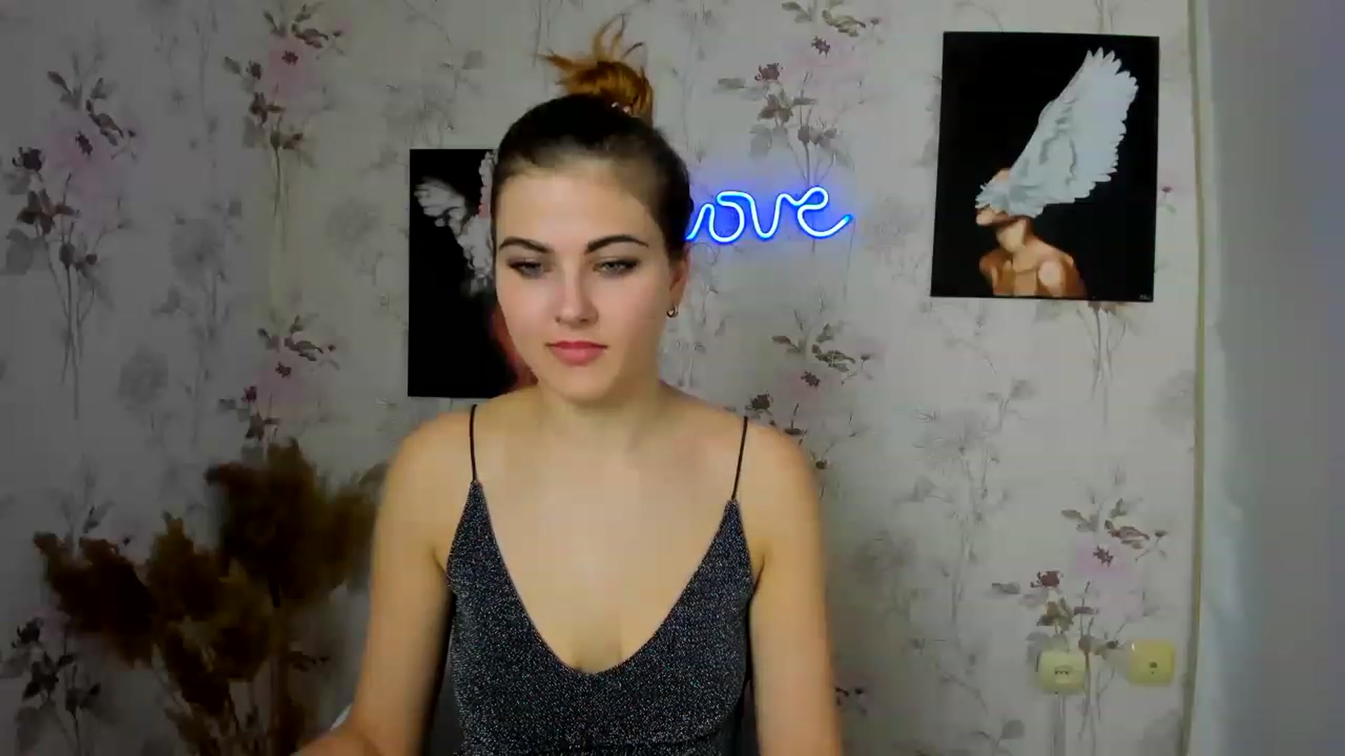 Gallery image thumbnail from MiaaScott's myfreecams stream on, 03/03/2023, 13:00 image 19 of 20