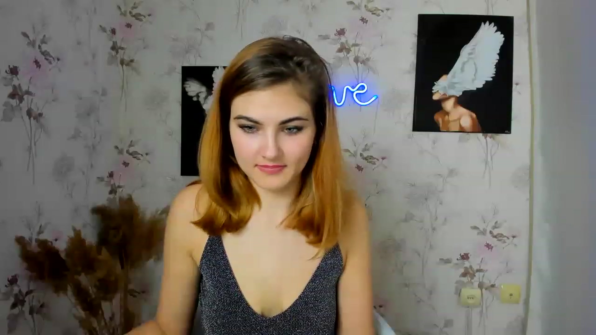 Gallery image thumbnail from MiaaScott's myfreecams stream on, 03/03/2023, 13:00 image 13 of 20