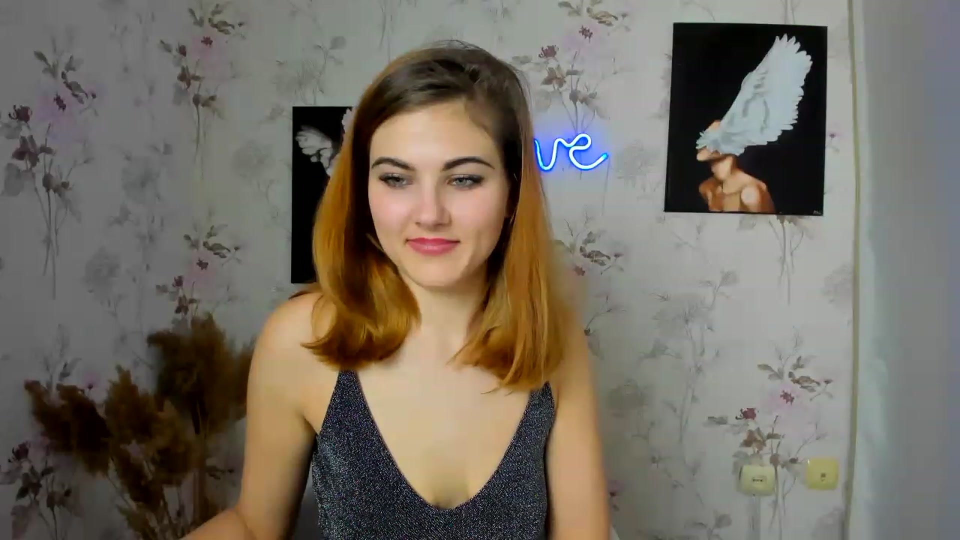 Gallery image thumbnail from MiaaScott's myfreecams stream on, 03/03/2023, 13:00 image 12 of 20