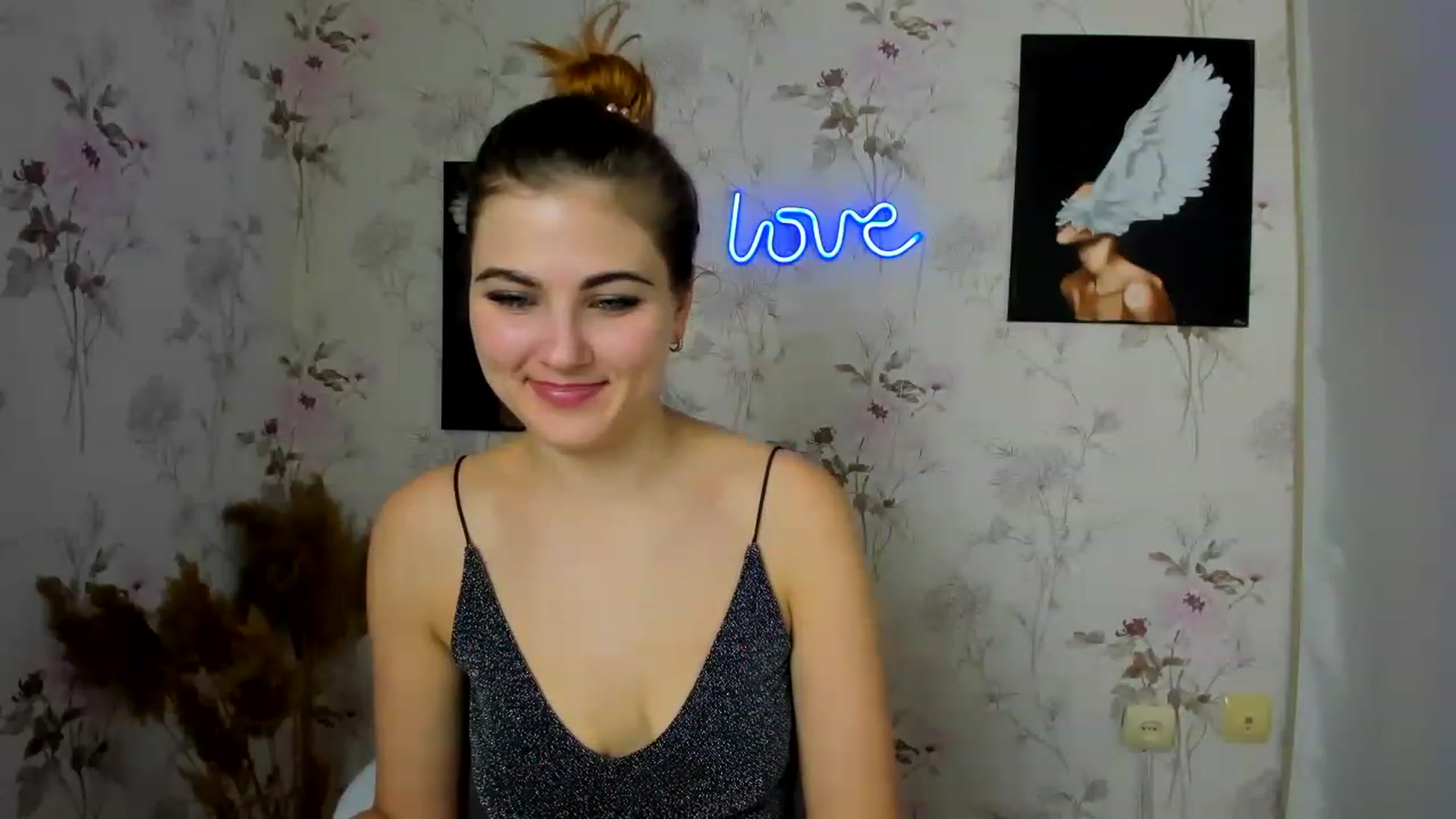 Gallery image thumbnail from MiaaScott's myfreecams stream on, 03/03/2023, 13:00 image 17 of 20