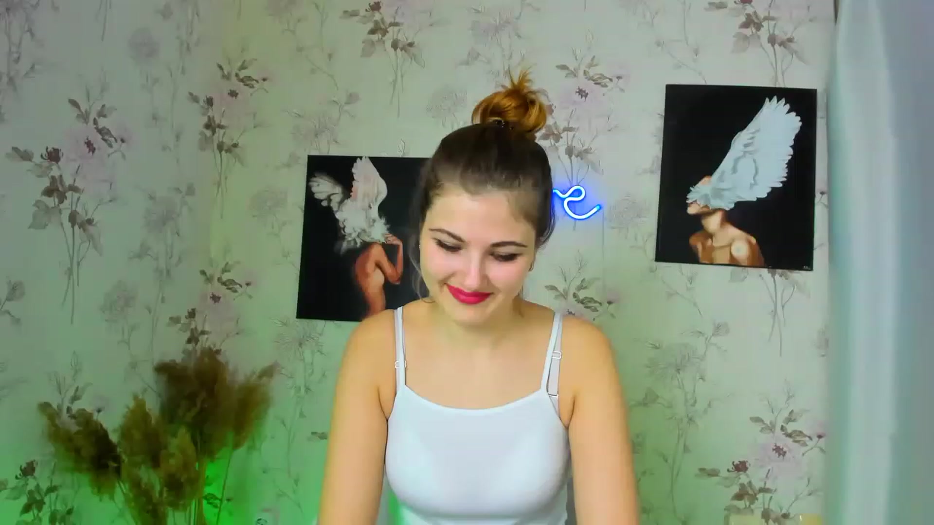 Gallery image thumbnail from MiaaScott's myfreecams stream on, 03/06/2023, 09:35 image 15 of 20