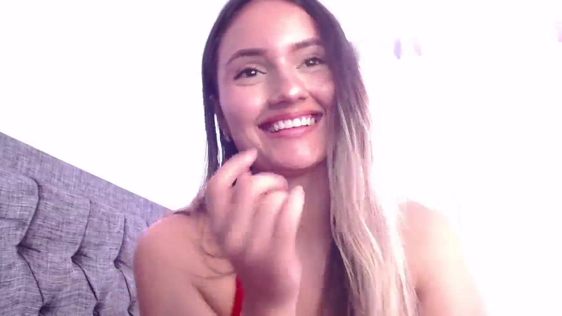 Gallery image thumbnail from Miaa_Riav_'s myfreecams stream on, 04/15/2026, 17:36 image 10 of 20