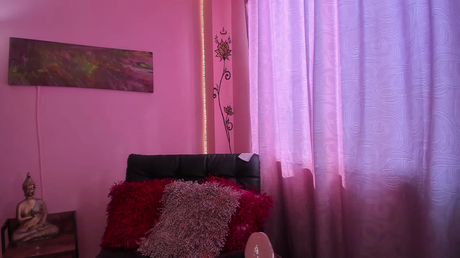 Gallery image thumbnail from Miacrazysweet's myfreecams stream on, 04/15/2023, 14:54 image 10 of 20