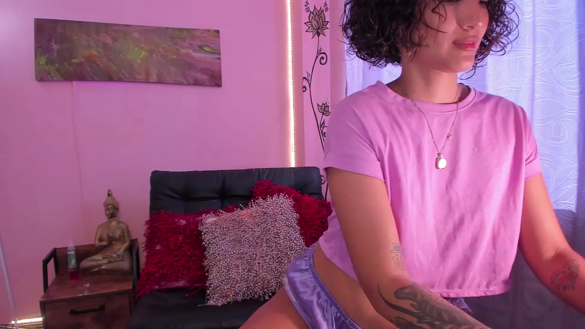 Gallery image thumbnail from Miacrazysweet's myfreecams stream on, 05/08/2023, 12:59 image 3 of 20