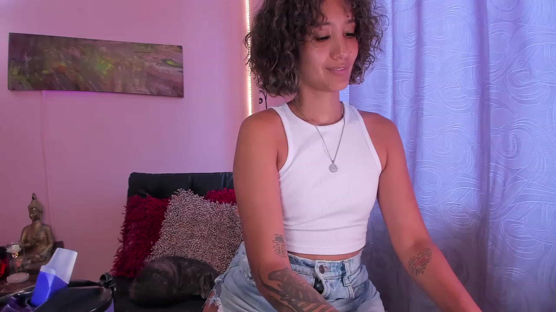 Gallery image thumbnail from Miacrazysweet's myfreecams stream on, 06/03/2023, 19:15 image 14 of 20