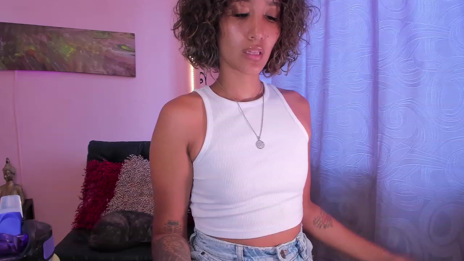 Gallery image thumbnail from Miacrazysweet's myfreecams stream on, 06/03/2023, 19:15 image 8 of 20