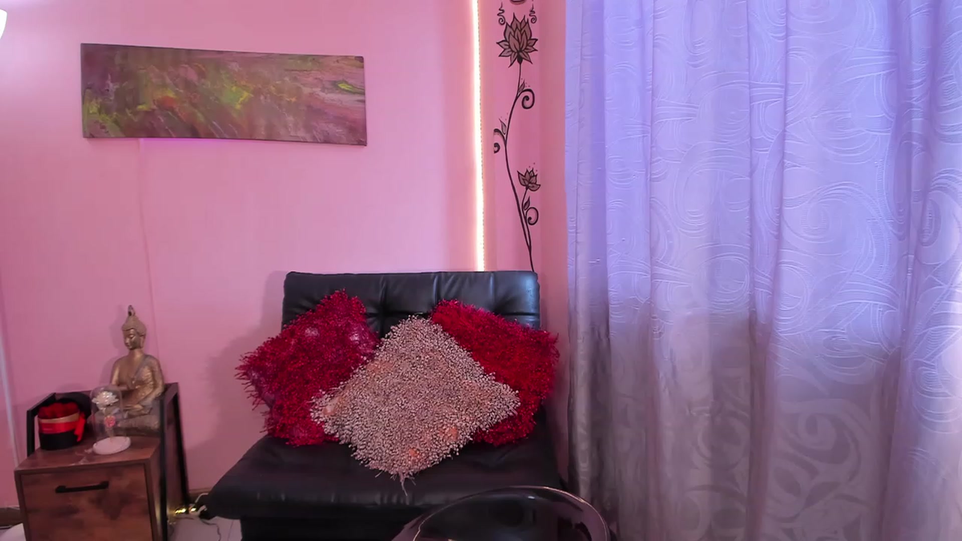 Gallery image thumbnail from Miacrazysweet's myfreecams stream on, 06/08/2023, 14:52 image 3 of 20