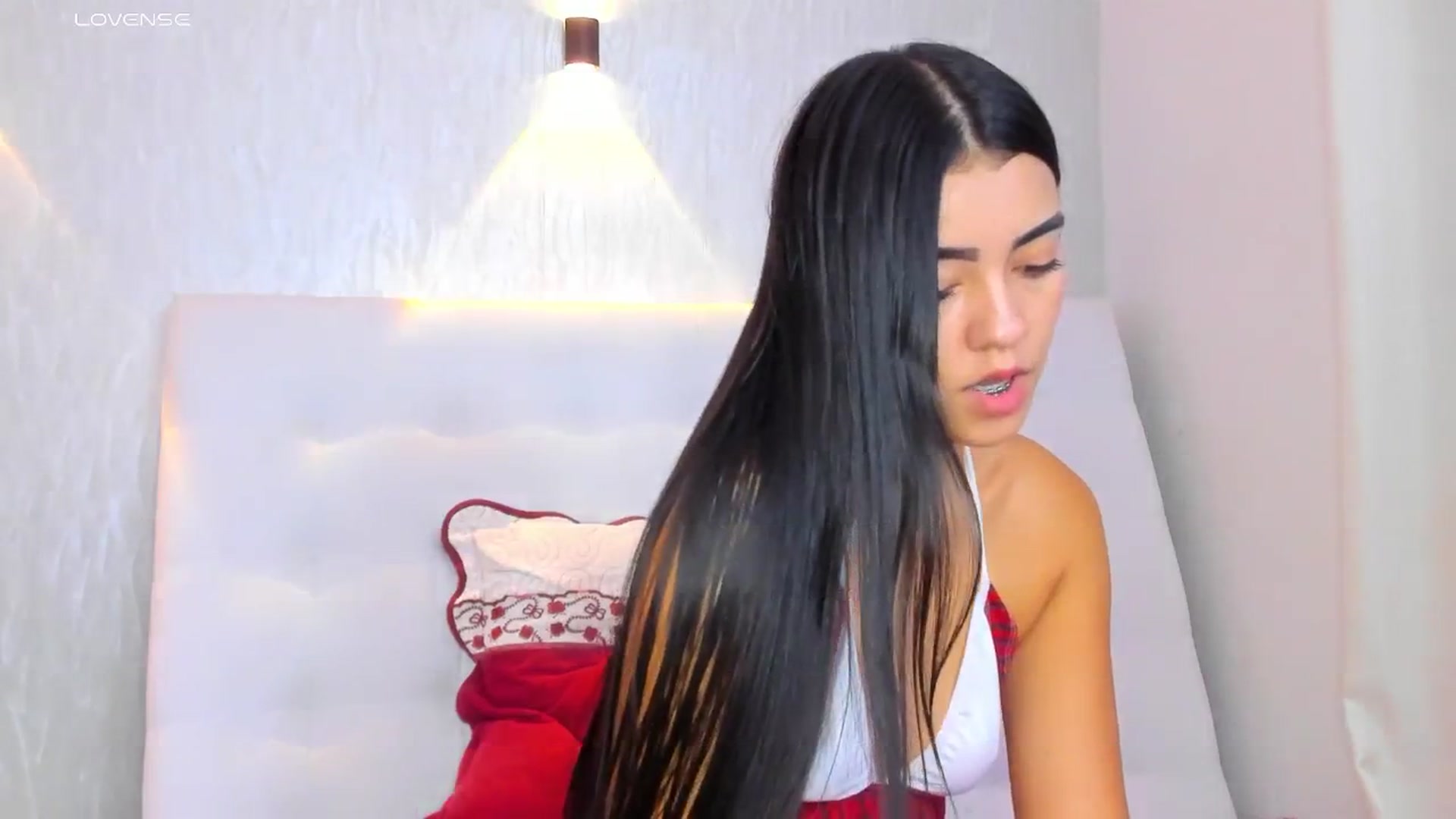 Gallery image thumbnail from Miagomez1's myfreecams stream on, 05/03/2025, 13:49 image 10 of 20