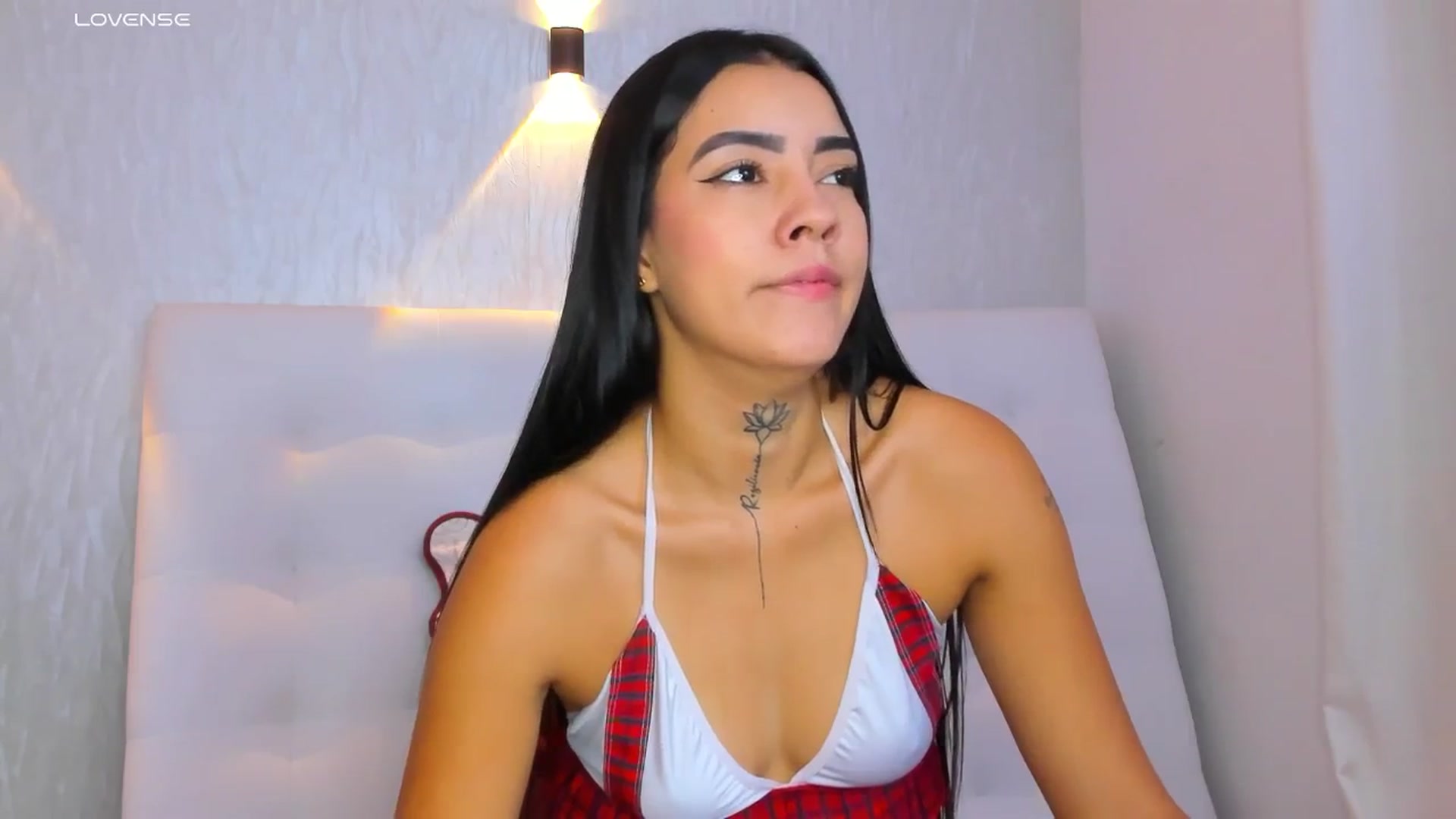 Gallery image thumbnail from Miagomez1's myfreecams stream on, 05/03/2025, 13:49 image 3 of 20