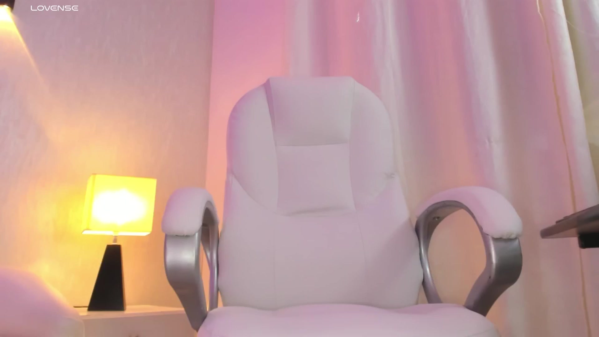 Gallery image thumbnail from Miagomez1's myfreecams stream on, 05/16/2025, 18:35 image 17 of 20