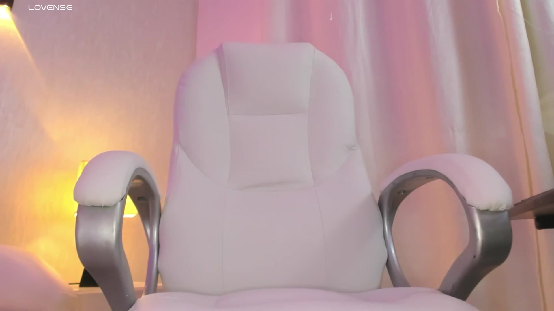 Gallery image thumbnail from Miagomez1's myfreecams stream on, 05/16/2025, 18:35 image 13 of 20