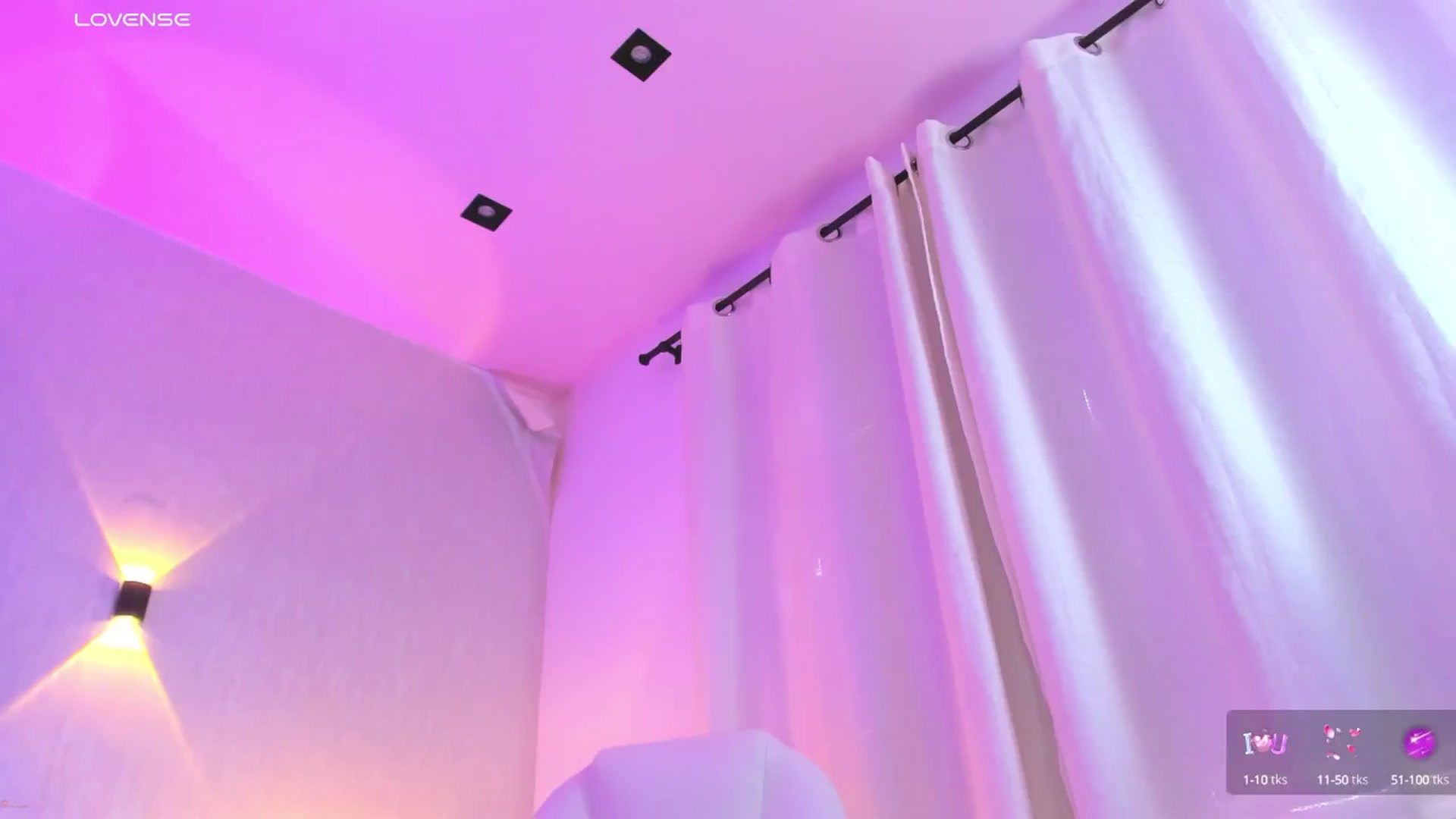 Gallery image thumbnail from Miagomez1's myfreecams stream on, 05/26/2025, 18:55 image 16 of 20