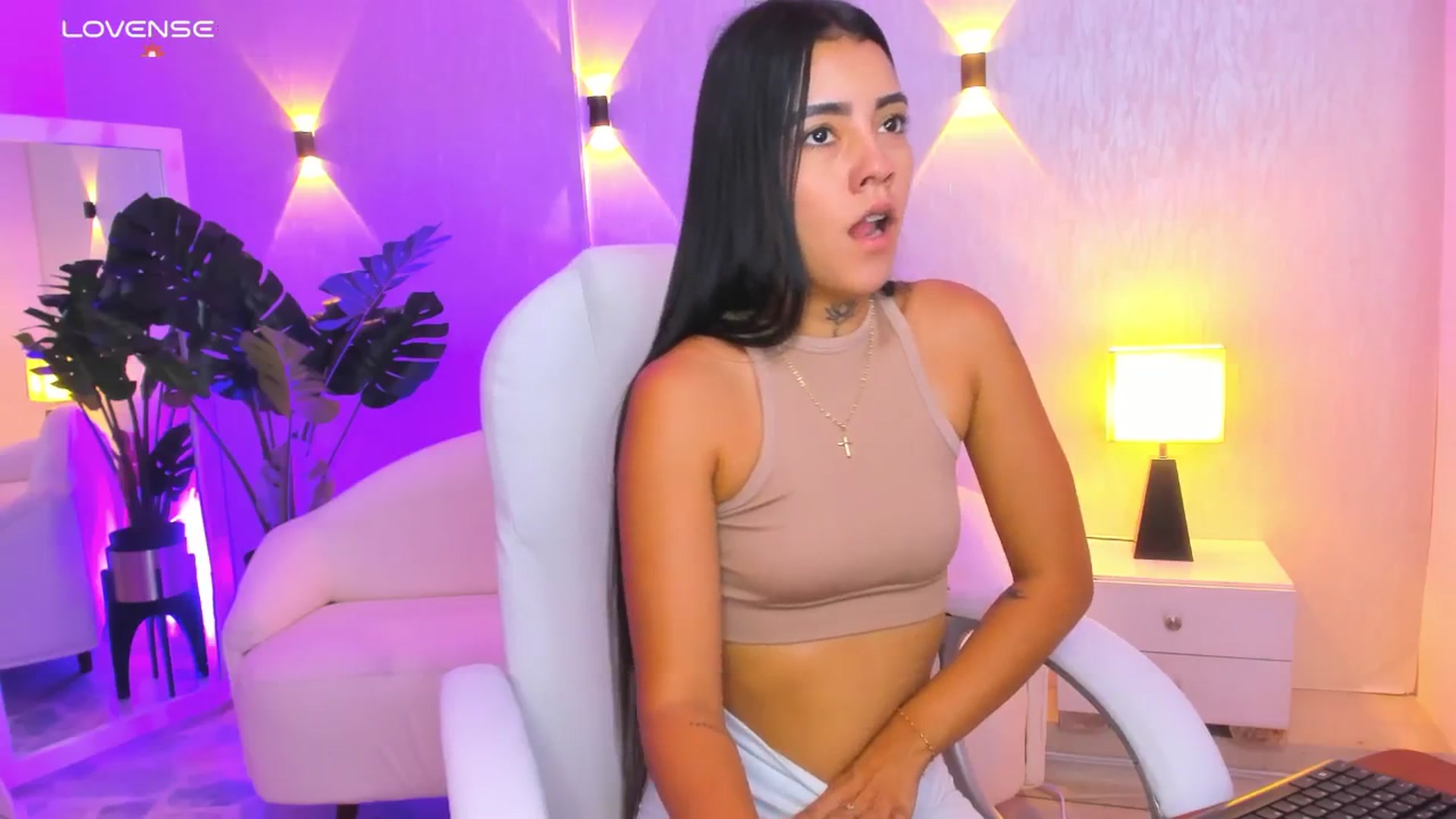 Gallery image thumbnail from Miagomez1's myfreecams stream on, 05/27/2025, 14:34 image 5 of 20