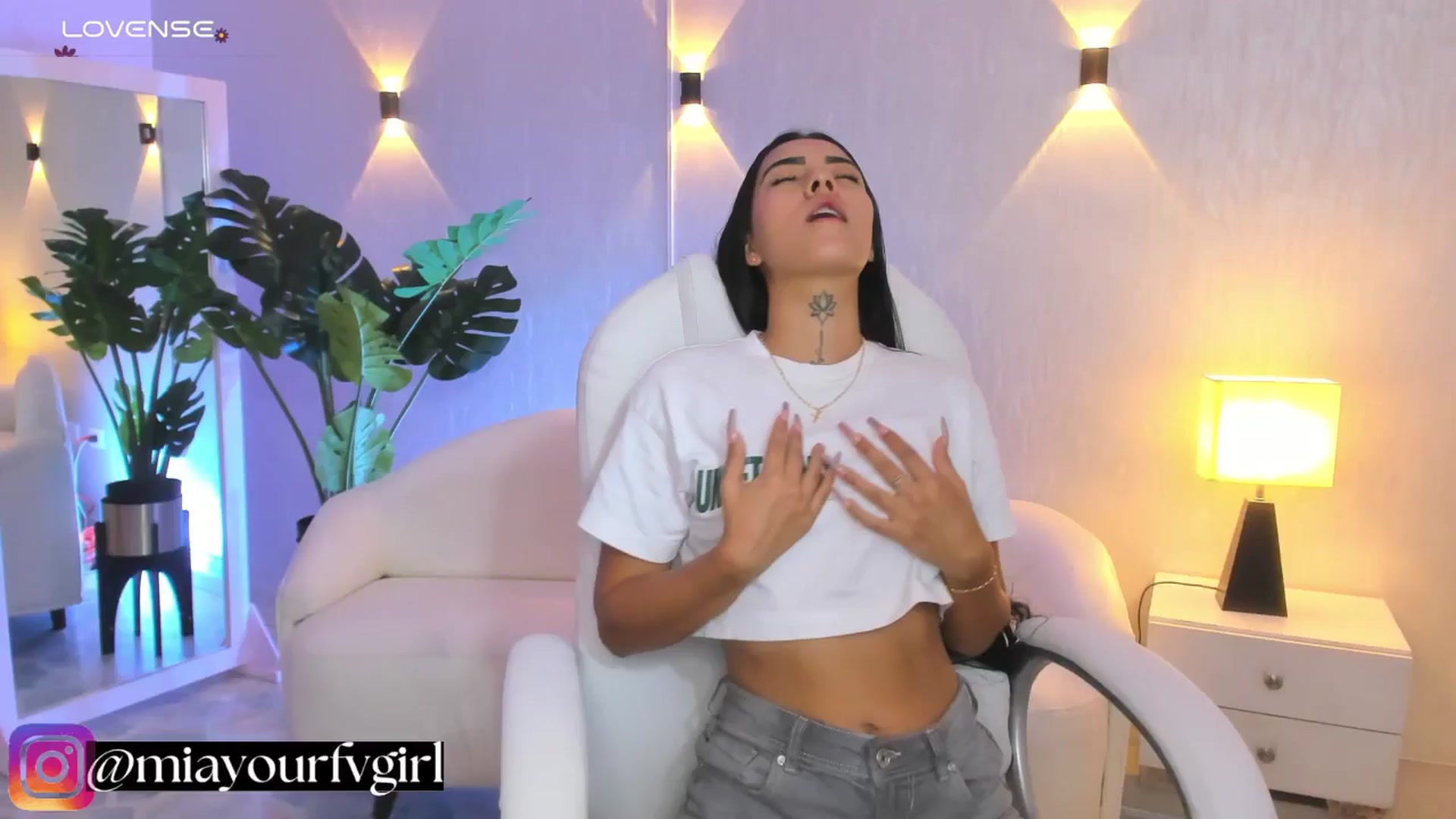 Gallery image thumbnail from Miagomez1's myfreecams stream on, 05/31/2025, 13:03 image 11 of 20