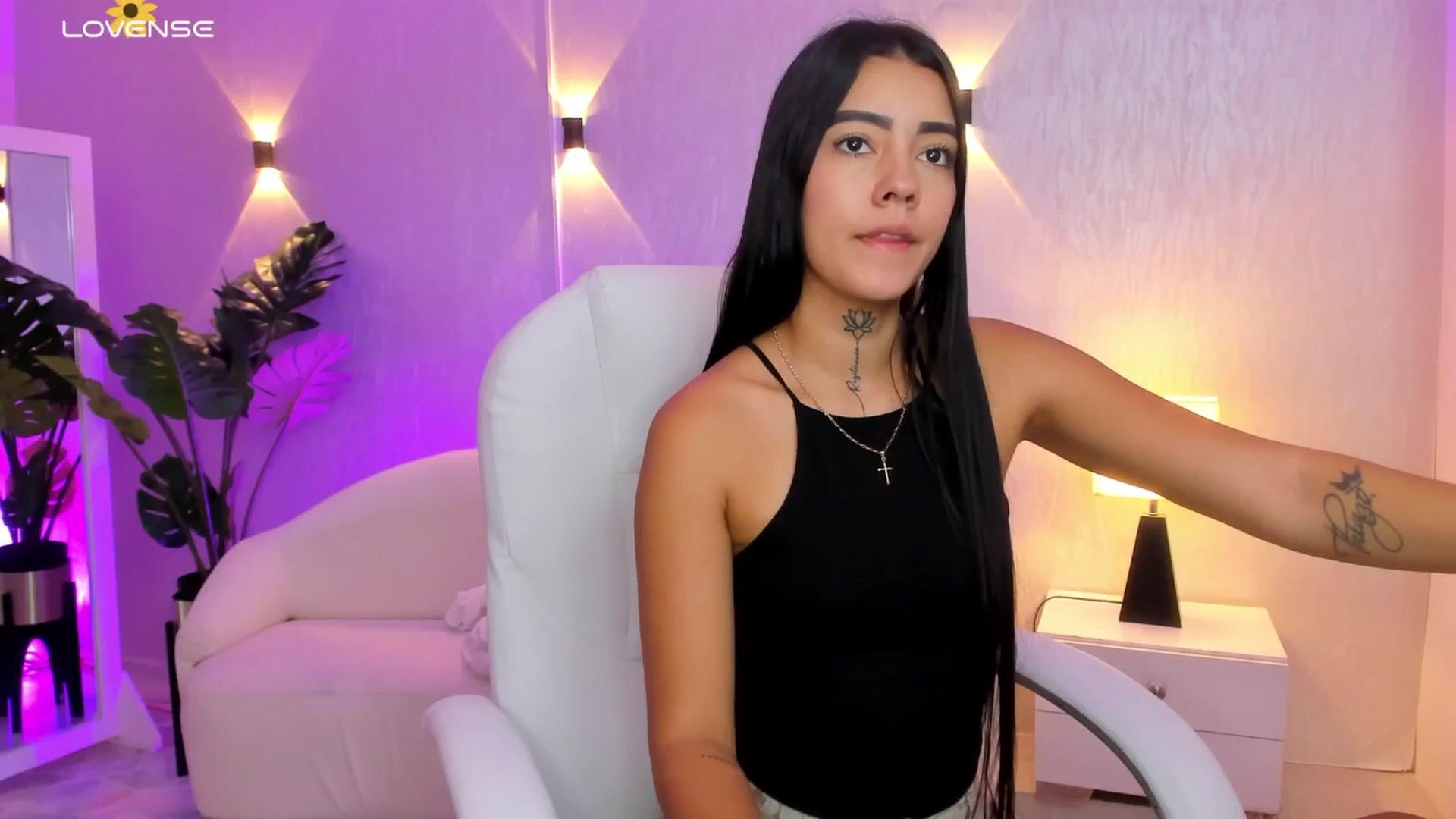 Gallery image thumbnail from Miagomez1's myfreecams stream on, 06/13/2025, 14:24 image 1 of 20