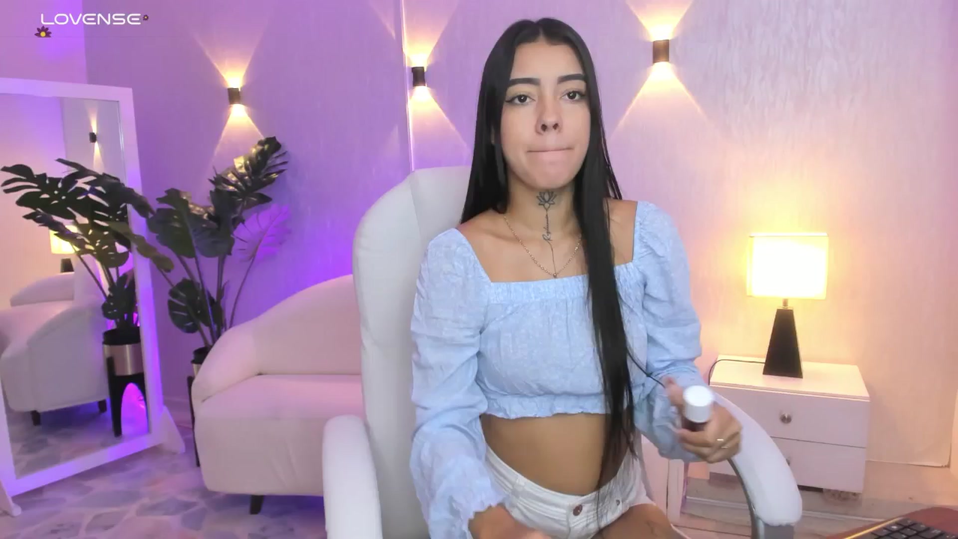 Gallery image thumbnail from Miagomez1's myfreecams stream on, 06/14/2025, 16:45 image 1 of 20