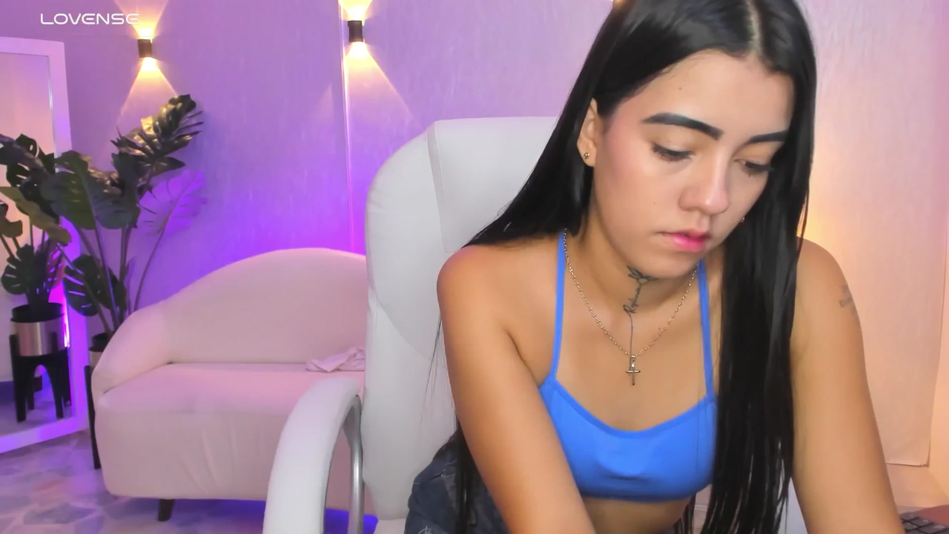 Gallery image thumbnail from Miagomez1's myfreecams stream on, 06/16/2025, 14:12 image 3 of 20