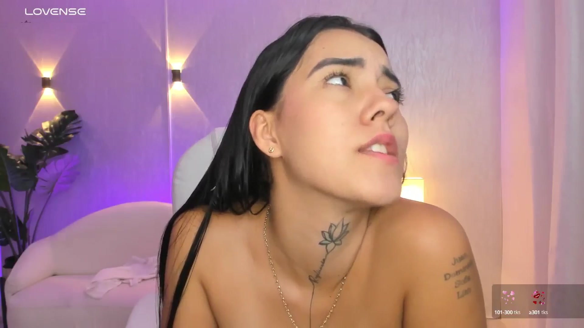 Gallery image thumbnail from Miagomez1's myfreecams stream on, 06/17/2025, 16:31 image 19 of 20
