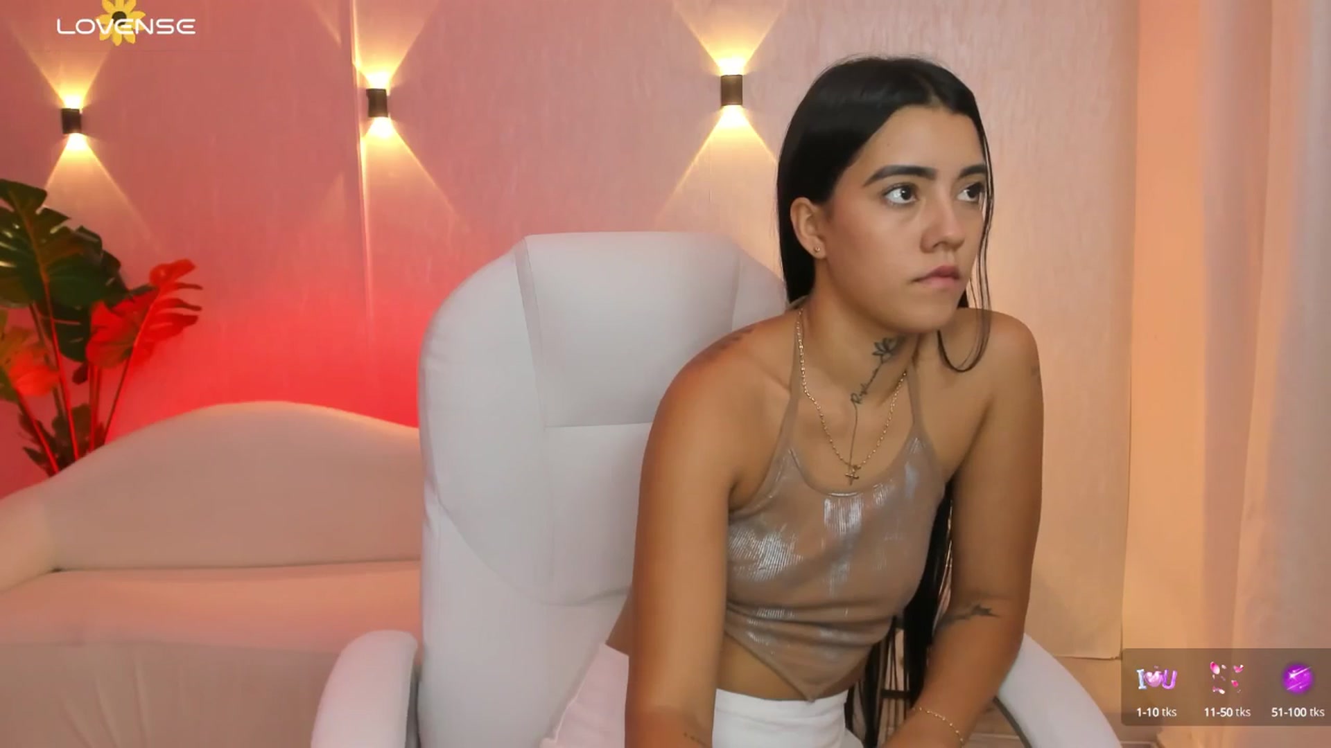 Gallery image thumbnail from Miagomez1's myfreecams stream on, 06/17/2025, 18:57 image 6 of 20