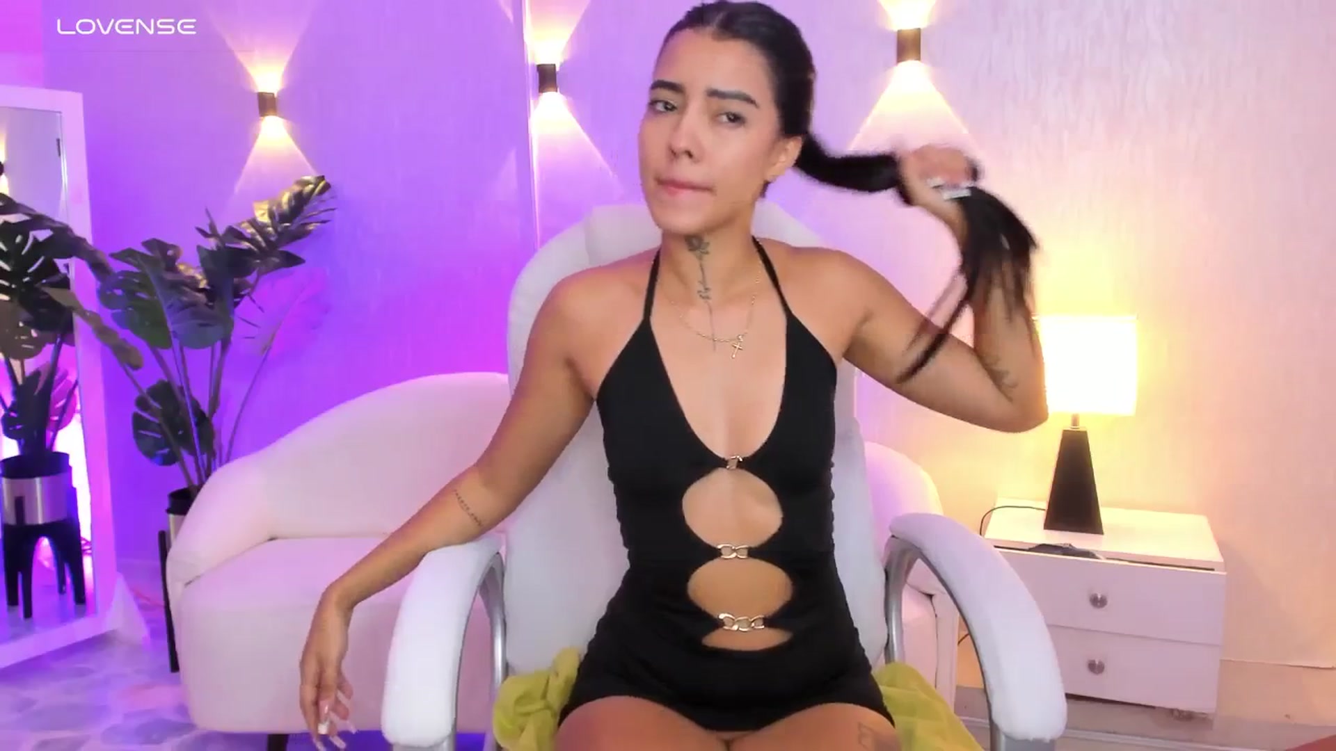 Gallery image thumbnail from Miagomez1's myfreecams stream on, 06/18/2025, 15:53 image 9 of 20
