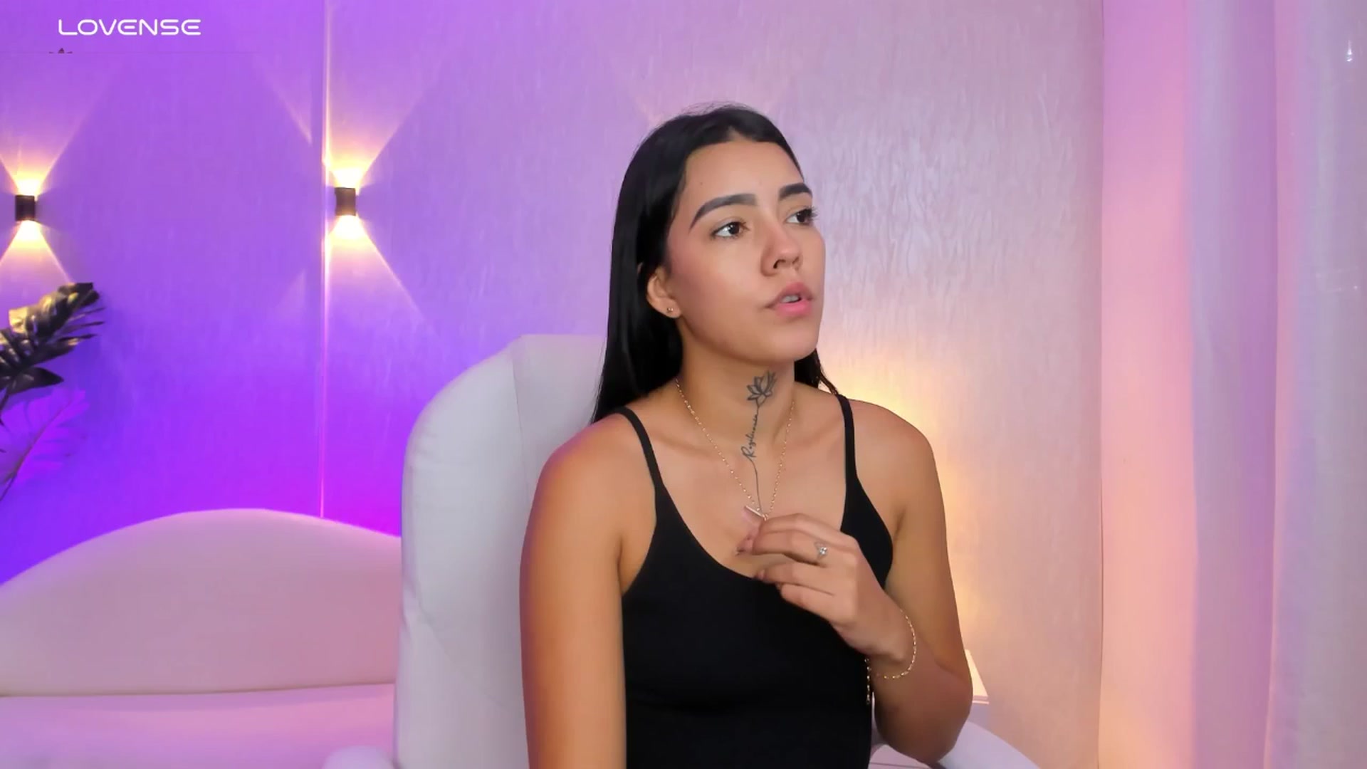 Gallery image thumbnail from Miagomez1's myfreecams stream on, 06/23/2025, 15:23 image 16 of 20