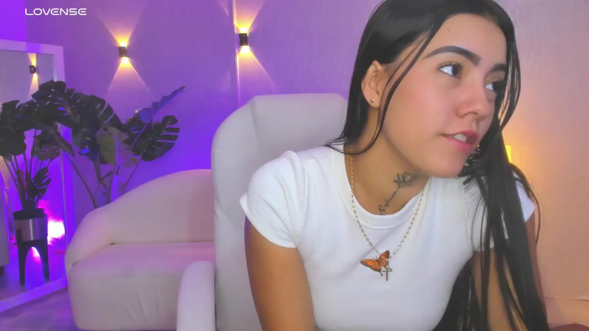 Gallery image thumbnail from Miagomez1's myfreecams stream on, 07/05/2025, 15:34 image 6 of 20